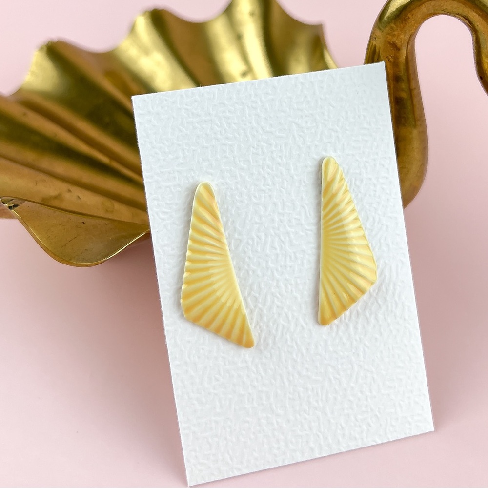 Vintage 80s Yellow Metal Unique Shape Design Bold Statement Stud Earrings